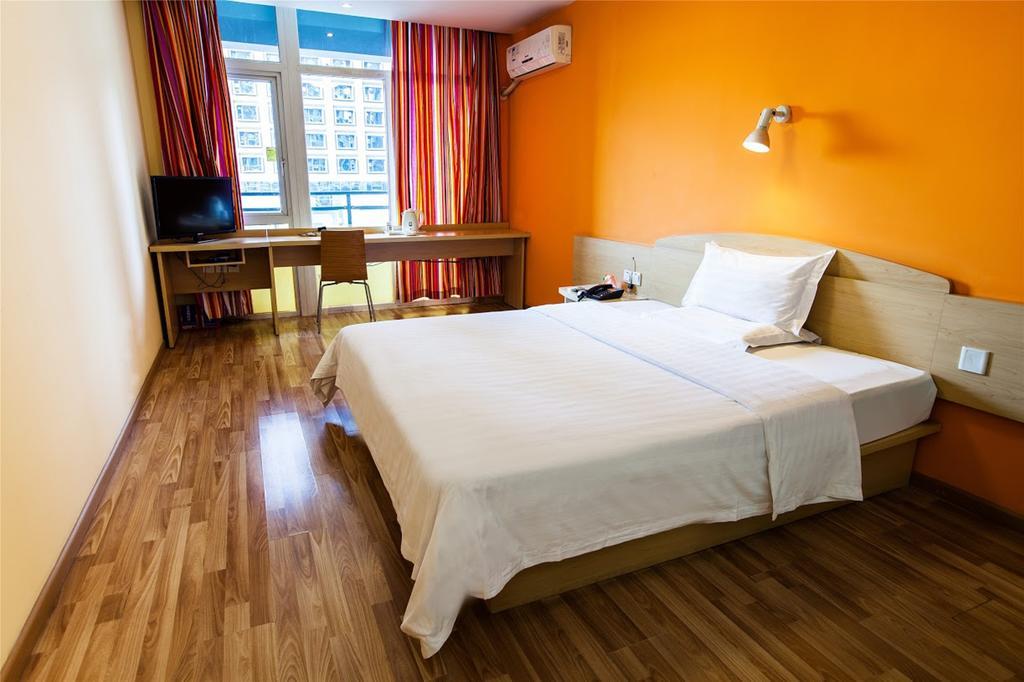 7Days Inn Laiwu Fengcheng West Street Esterno foto