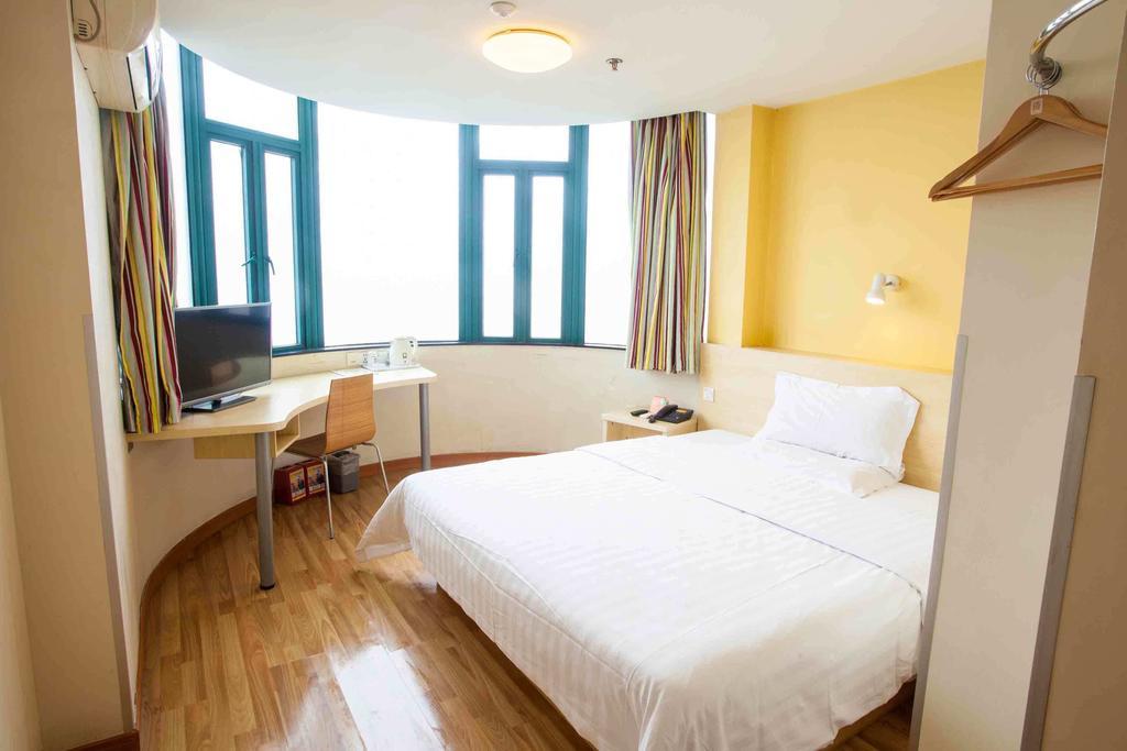 7Days Inn Laiwu Fengcheng West Street Esterno foto